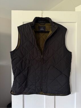 J. Crew Black Quilted Men's Vest with Olive Lining
